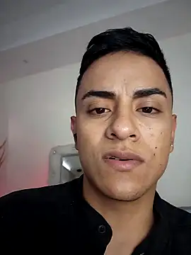 Lucii fer  online show from 05-05-26, 01:08