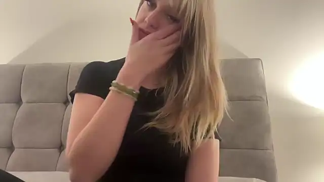 LustfulLuna  online show from 01-17-26, 06:44