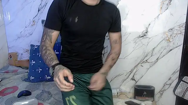 Snapshot of Dereck_Dickson chatting on 02-14-26, 06:15 Dereck Dickson online show from 02-14-26, 06:15