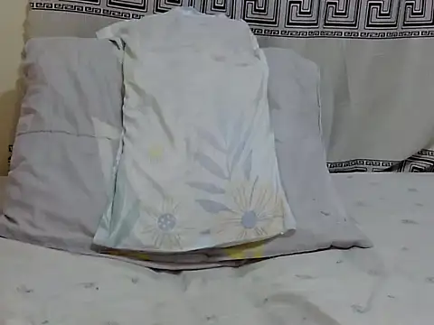 Snapshot of Sassyever chatting on 06-26-26, 12:48 Sassyever online show from 06-26-26, 12:48