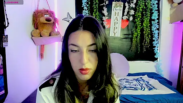 Snapshot of queen-natty chatting on 05-29-26, 01:53 queen-natty online show from 05-29-26, 01:53
