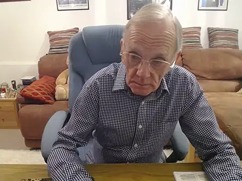 Ferret7777 online show from 10-25-25, 10:04