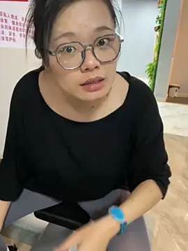 Snapshot of Bella0815 chatting on 03-01-25, 11:39 Bella0815 online show from 03-01-25, 11:39