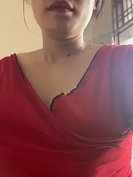 Snapshot of Bella0815 chatting on 10-18-25, 07:09 Bella0815 online show from 10-18-25, 07:09