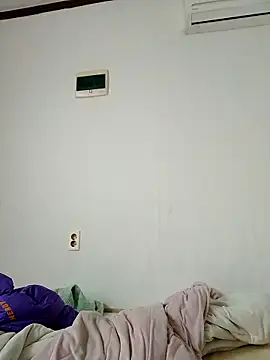 hello098712 online show from 11-07-25, 09:31