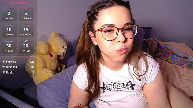 Snapshot of CutiePie3 chatting on 01-25-25, 12:48 CutiePie3 online show from 01-25-25, 12:48