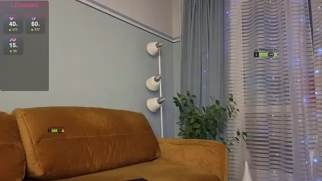 Snapshot of Your_dream_Alice chatting on 03-09-25, 04:11 Your dream Alice online show from 03-09-25, 04:11