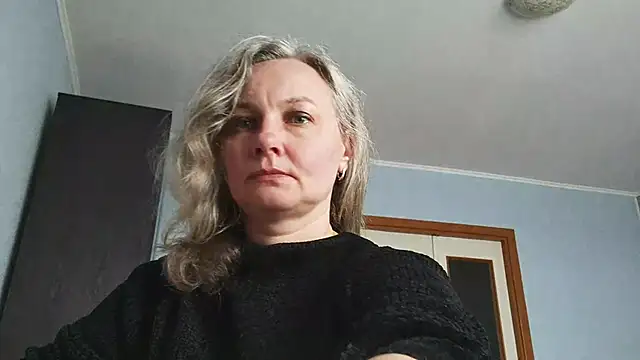 EdithManning online show from 04-25-26, 01:52