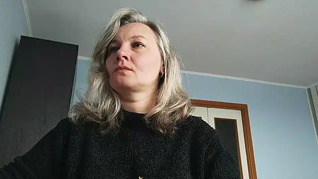 EdithManning online show from 04-26-26, 06:33