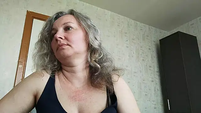 EdithManning online show from 06-10-26, 07:40