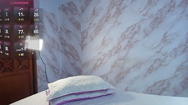 lucia brown online show from 01-30-25, 05:17