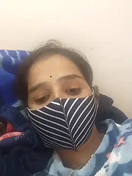 Snapshot of Hot-Anuska chatting on 01-26-25, 05:45 Hot-Anuska online show from 01-26-25, 05:45