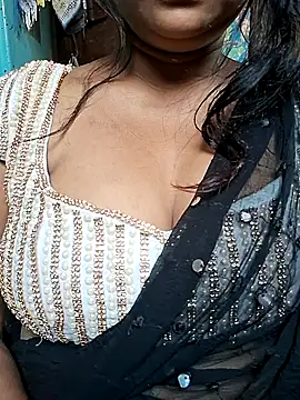 Snapshot of Hot-Anuska chatting on 03-13-25, 04:38 Hot-Anuska online show from 03-13-25, 04:38