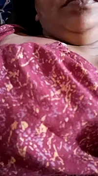 Snapshot of Hot-Anuska chatting on 03-20-25, 02:53 Hot-Anuska online show from 03-20-25, 02:53