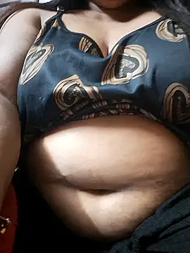 Snapshot of Hot-Anuska chatting on 01-13-26, 06:24 Hot-Anuska online show from 01-13-26, 06:24