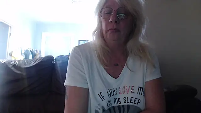 canadiancougar1965 online show from 01-26-25, 08:23