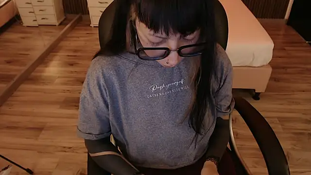 Sam mansson66 online show from 10-30-25, 01:12