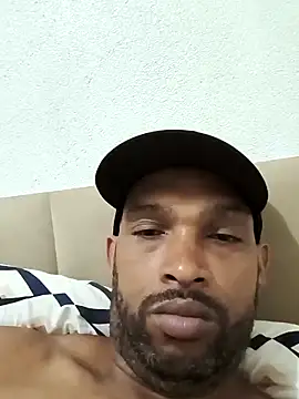 Snapshot of ems2174 chatting on 03-11-26, 08:20 ems2174 online show from 03-11-26, 08:20