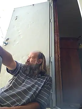 Beyond1978 online show from 11-15-25, 04:36