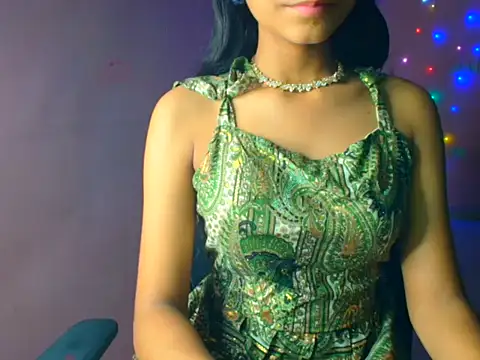Snapshot of Chandani-Love chatting on 10-19-25, 06:36 Chandani-Love online show from 10-19-25, 06:36