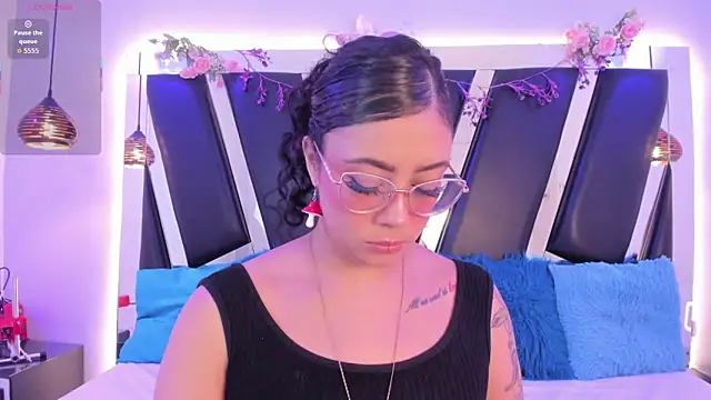 antonelllepiercee online show from 04-21-26, 11:16