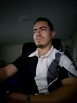 dragon1006 online show from 10-19-25, 03:18