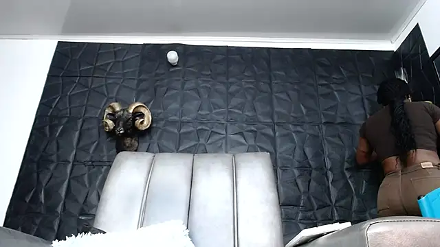 Hanna Fox 69 online show from 04-27-26, 11:19