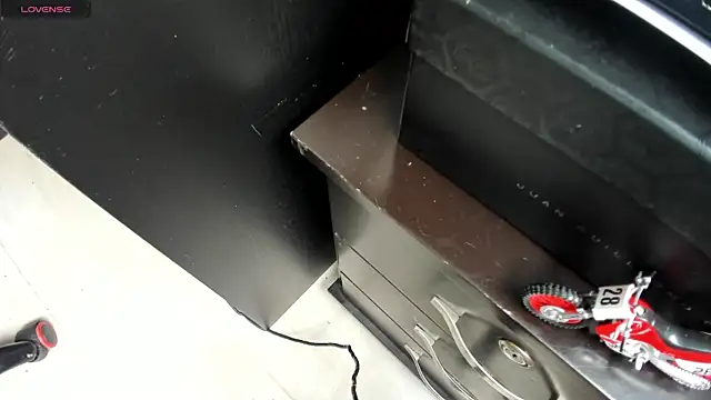 gracekelly12 online show from 12-05-25, 02:36