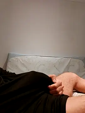 Snapshot of Achraf_walk chatting on 10-24-25, 01:57 Achraf walk online show from 10-24-25, 01:57