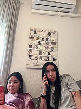 daniniescobarr online show from 03-26-26, 01:17