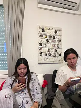 daniniescobarr online show from 04-02-26, 12:58