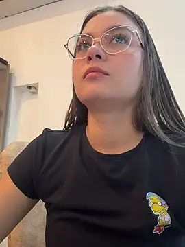 Snapshot of rapunzel069 chatting on 07-19-26, 08:34 rapunzel069 online show from 07-19-26, 08:34