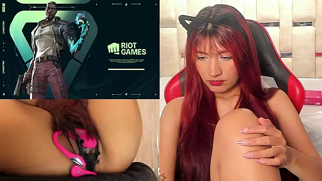 Snapshot of MiaVoss chatting on 11-08-25, 02:06 MiaVoss online show from 11-08-25, 02:06