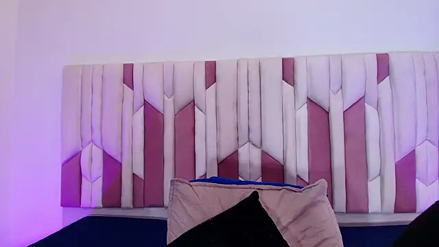 Snapshot of mia_stanfort chatting on 10-29-25, 07:15 mia stanfort online show from 10-29-25, 07:15