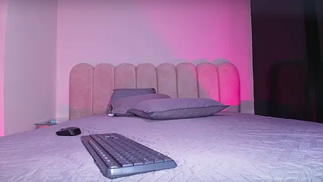 Snapshot of mia_stanfort chatting on 11-28-25, 07:16 mia stanfort online show from 11-28-25, 07:16