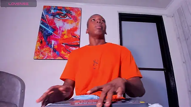 Snapshot of JD_THEBABY chatting on 01-08-25, 12:37 JD THEBABY online show from 01-08-25, 12:37