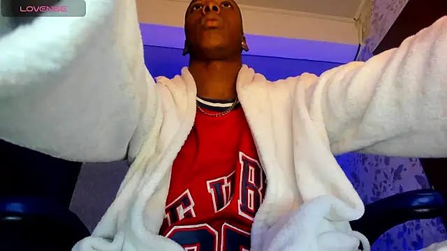 Snapshot of JD_THEBABY chatting on 02-27-25, 12:45 JD THEBABY online show from 02-27-25, 12:45