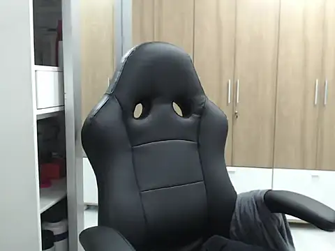 Snapshot of RoxanaLove9 chatting on 01-07-25, 02:53 RoxanaLove9 online show from 01-07-25, 02:53