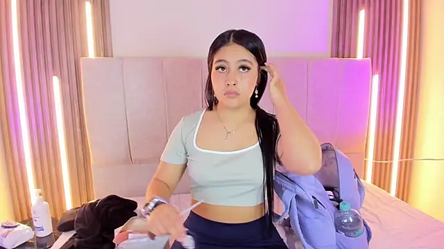 Annie9  online show from 04-24-26, 03:31