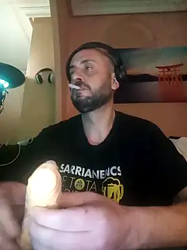 AlohaXx00 online show from 12-22-25, 01:57