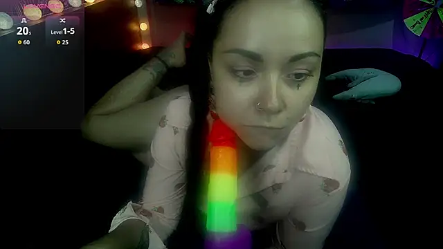 Snapshot of kellycakemeow chatting on 11-11-25, 04:56 kellycakemeow online show from 11-11-25, 04:56