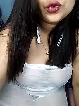 Snapshot of Hottyalia chatting on 02-07-25, 09:37 Hottyalia online show from 02-07-25, 09:37