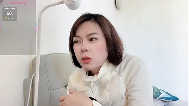 Linda-LL online show from 12-01-25, 03:55