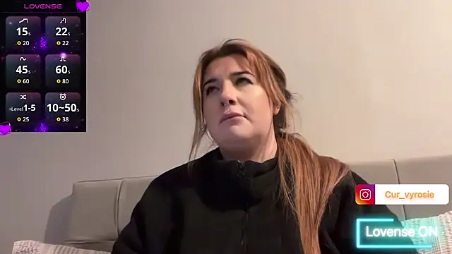 Snapshot of Curvy_Rosie99 chatting on 02-03-26, 06:46 Curvy Rosie99 online show from 02-03-26, 06:46