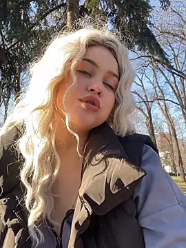 KikiWatson online show from 01-10-25, 11:11