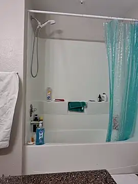 thatonespicychick online show from 03-21-25, 04:40