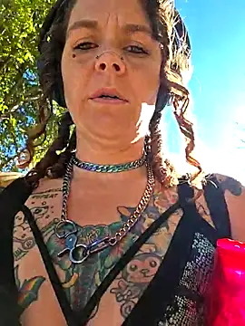 thatonespicychick online show from 10-22-25, 04:40