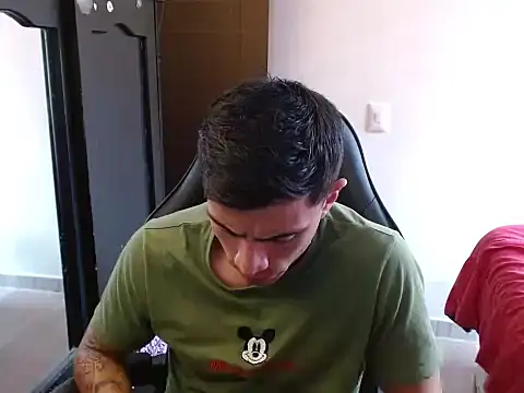 Snapshot of kv___xxx_ chatting on 10-14-25, 06:20 kv   xxx  online show from 10-14-25, 06:20