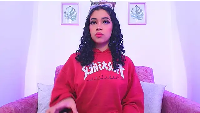 Snapshot of Sara_Jhonson chatting on 12-15-24, 09:31 Sara Jhonson online show from 12-15-24, 09:31