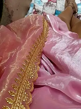 Snapshot of sneha_telugu_girl chatting on 01-01-25, 10:11 sneha telugu girl online show from 01-01-25, 10:11